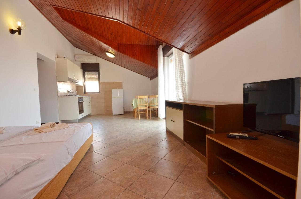 Apartment And Rooms Mrkovic Vodice Extérieur photo