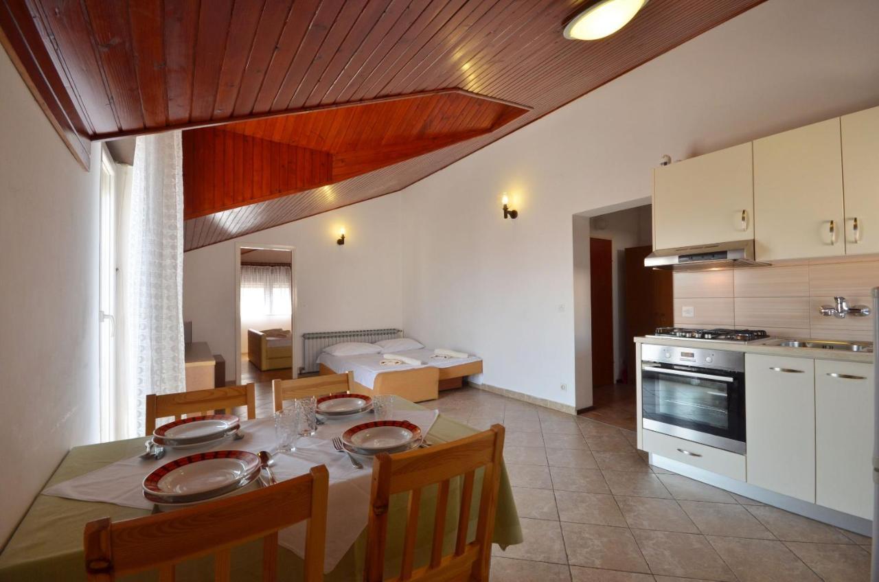 Apartment And Rooms Mrkovic Vodice Extérieur photo