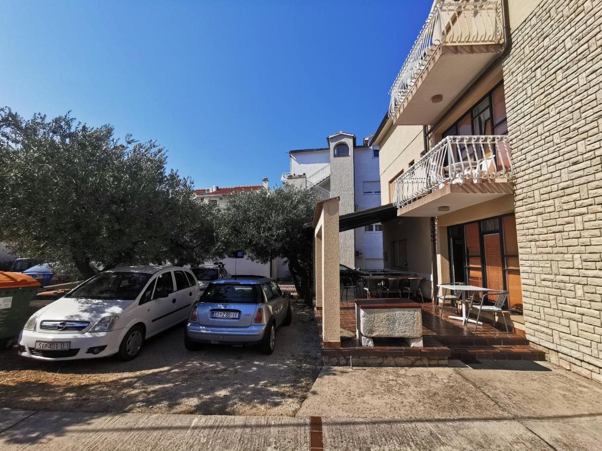Apartment And Rooms Mrkovic Vodice Extérieur photo