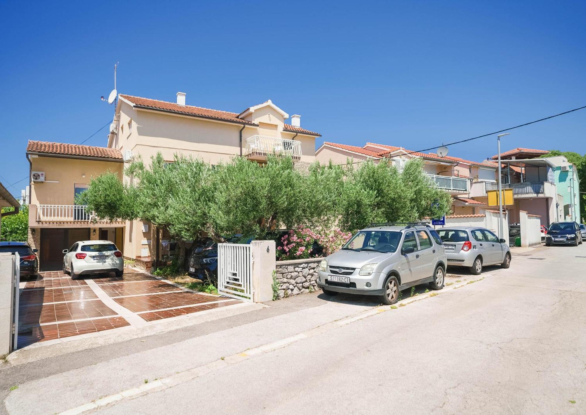 Apartment And Rooms Mrkovic Vodice Extérieur photo