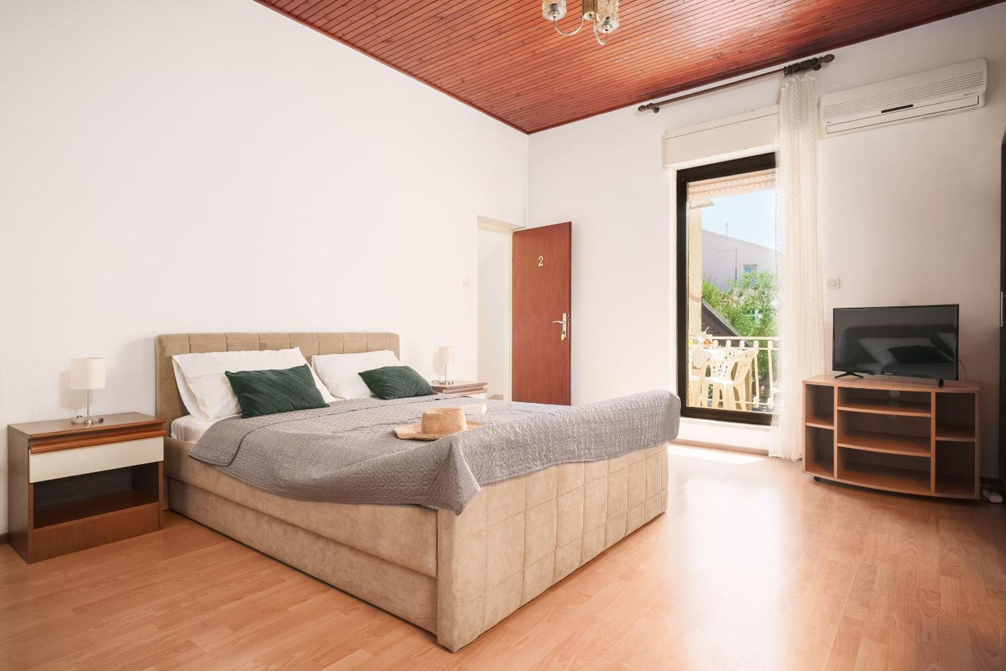 Apartment And Rooms Mrkovic Vodice Extérieur photo
