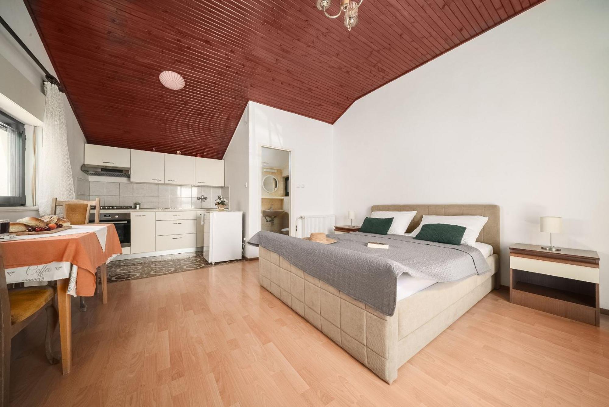 Apartment And Rooms Mrkovic Vodice Extérieur photo