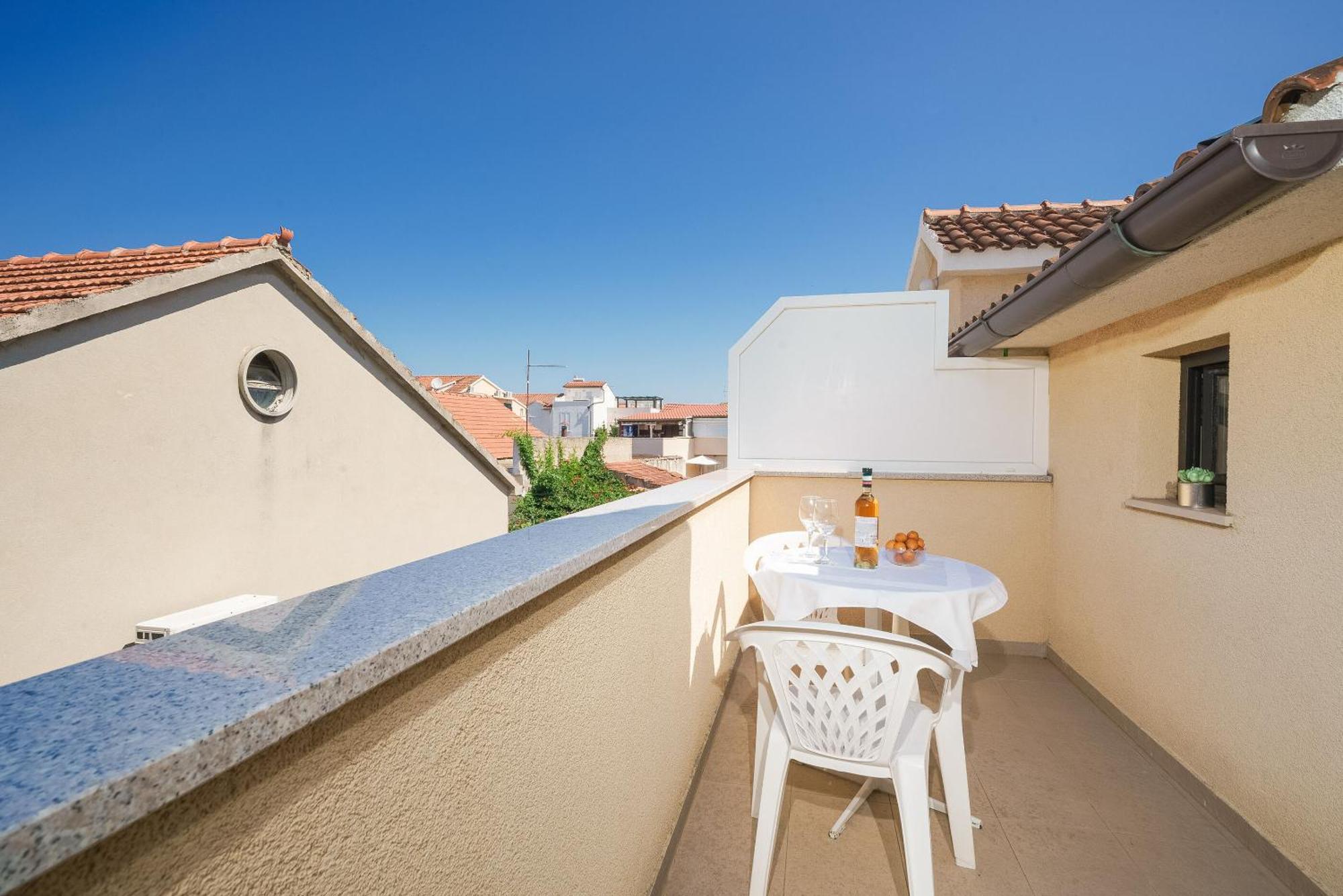 Apartment And Rooms Mrkovic Vodice Extérieur photo
