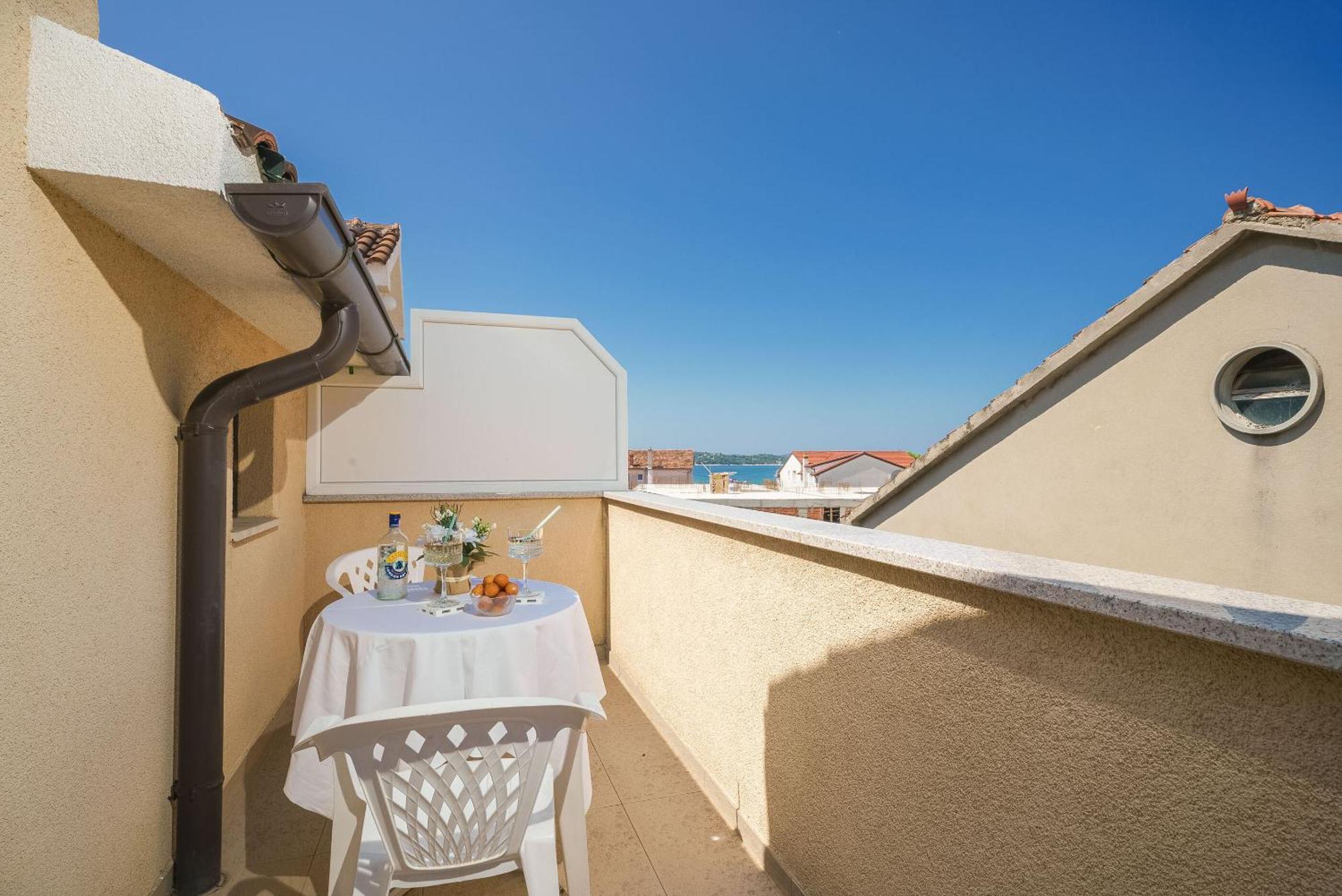 Apartment And Rooms Mrkovic Vodice Extérieur photo
